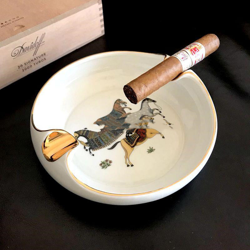 Cigar special ashtray