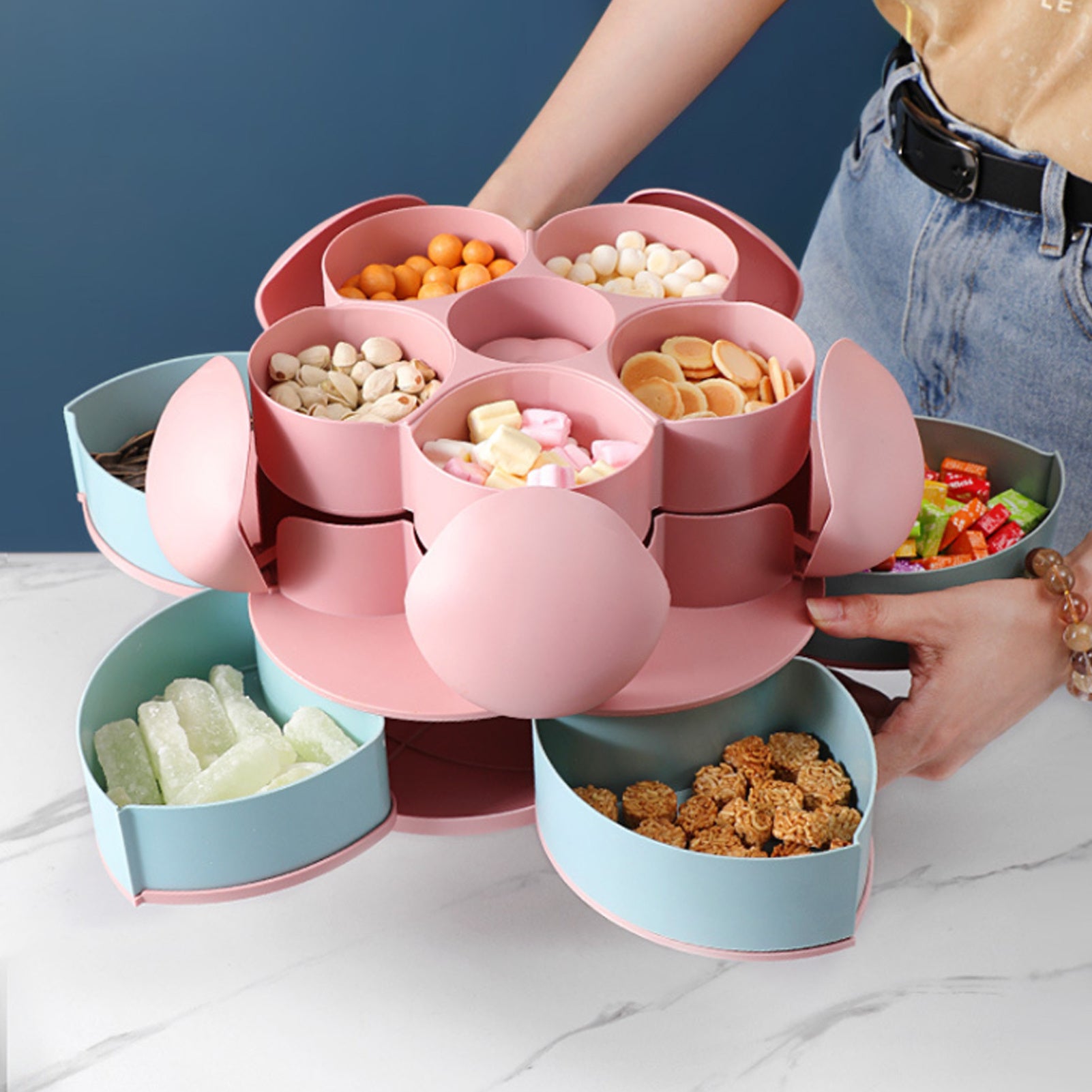 Creative Flower-Shaped Rotating New Year Candy Box