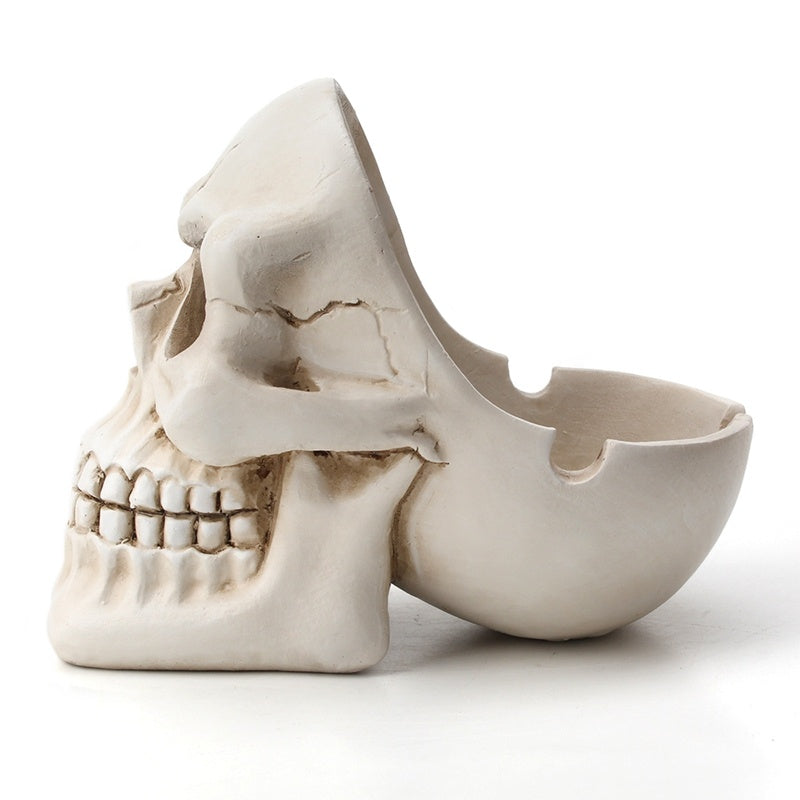 Horror skull ashtray