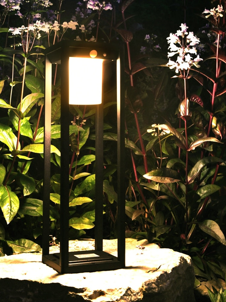 Outdoor Garden Waterproof Floor Villa Community Garden Lamp