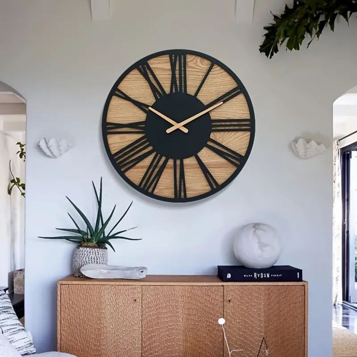 Creative Retro Wood Mute Iron Wood Wall Clock