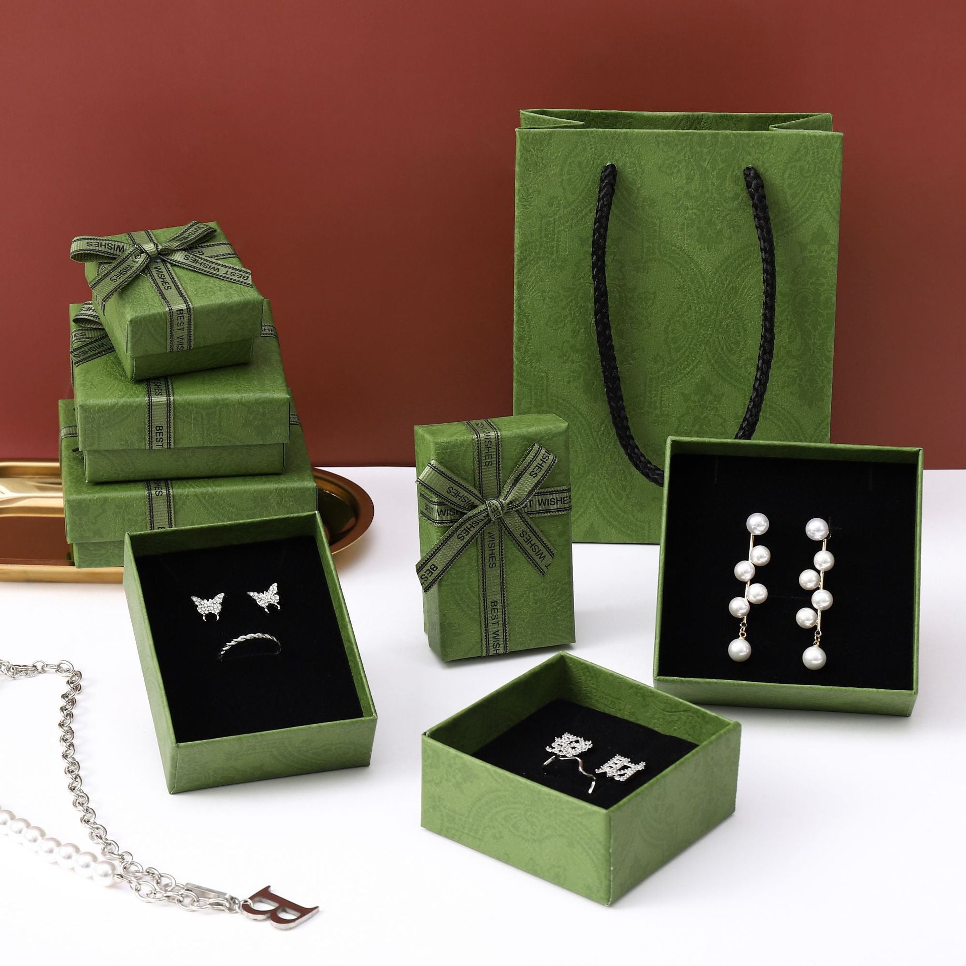 Enamel Green Ring Necklace Box Bow
